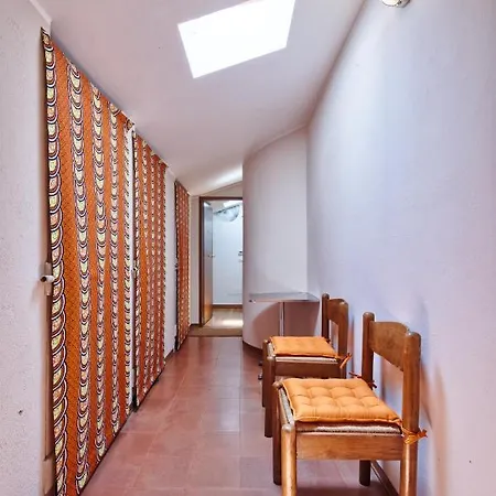 Castle Retreat- Lake And Attractions In 120mt Apartament Desenzano del Garda