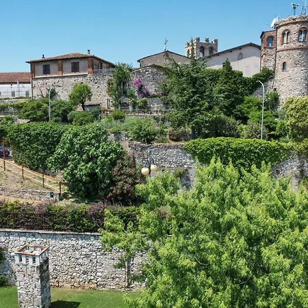 Apartament Castle Retreat- Lake And Attractions In 120mt *