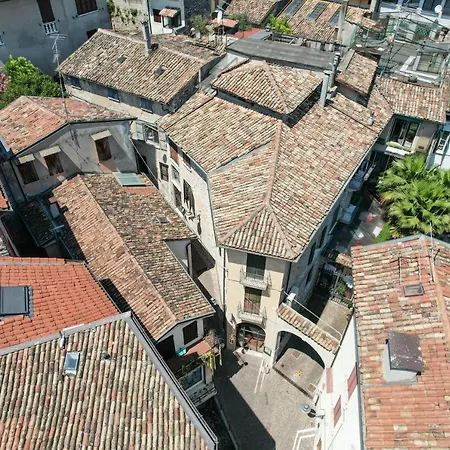 Lejlighed Castle Retreat- Lake And Attractions In 120mt Desenzano del Garda