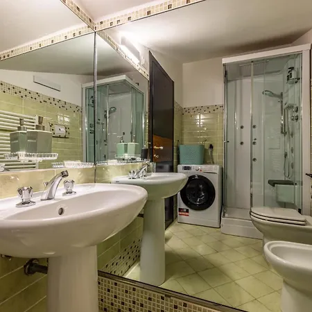 Castle Retreat- Lake And Attractions In 120mt * Desenzano del Garda